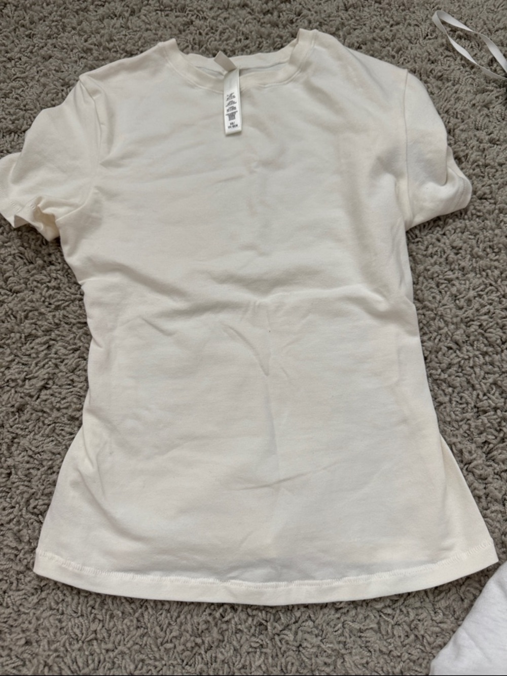 Skims  Cream Crewneck Women’s Short Sleeve baby tee